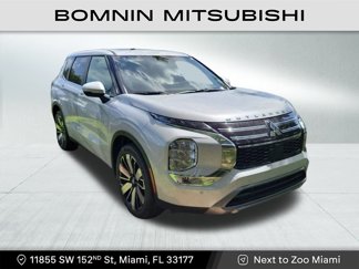 New 2025 Mitsubishi Outlander SE image 1