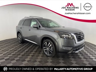 New 2025 Nissan Pathfinder Platinum image 1
