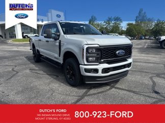 New 2025 Ford F250 4x4 Crew Cab Super Duty image 1