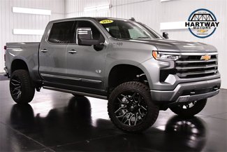 Used 2024 Chevrolet Silverado 1500 High Country w/ High Country Premium Package image 1