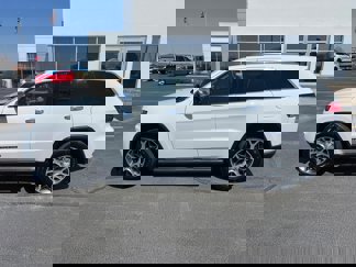 Used 2020 Jeep Grand Cherokee Limited w/ Luxury Group II image 1