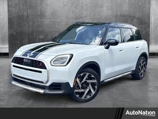 Used 2025 MINI Cooper Countryman S image 1