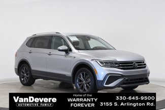 Used 2024 Volkswagen Tiguan SE image 1