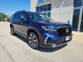 New 2025 Honda Pilot Touring image 1