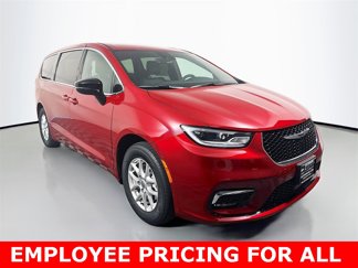 New 2025 Chrysler Pacifica Select image 1