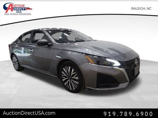 Used 2024 Nissan Altima 2.5 SV image 1