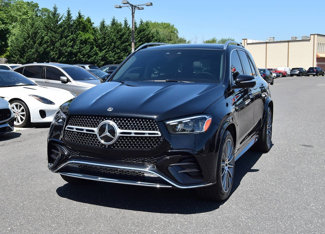 Used 2024 Mercedes-Benz GLE 450e 4MATIC w/ AMG Line Exterior image 1