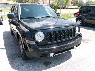 Used 2016 Jeep Patriot High Altitude image 1