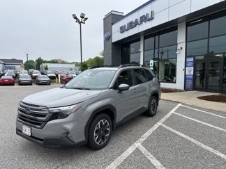 Used 2025 Subaru Forester Premium image 1