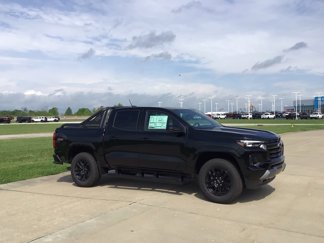 New 2025 Chevrolet Colorado Z71 w/ Midnight Edition image 1