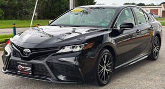 Used 2023 Toyota Camry SE image 1