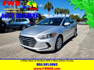 Used 2017 Hyundai Elantra SE image 1