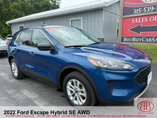 Used 2022 Ford Escape SE image 1