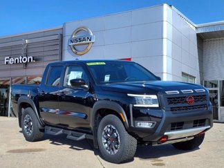 New 2025 Nissan Frontier PRO-4X w/ Pro Convenience Package image 1
