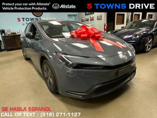 Used 2023 Toyota Prius LE image 1
