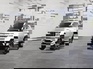 New 2025 Jeep Grand Cherokee Limited w/ Luxury Tech Group II image 1