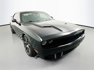 Used 2018 Dodge Challenger R/T Plus image 1