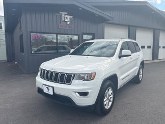 Used 2018 Jeep Grand Cherokee Laredo image 1