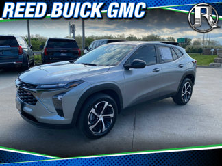 Used 2025 Chevrolet Trax RS w/ Sunroof Package image 1