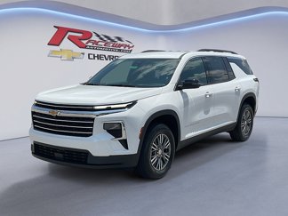 New 2025 Chevrolet Traverse LT image 1