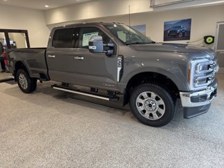 New 2025 Ford F350 Lariat image 1