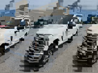 New 2025 Ford F350 Lariat image 1
