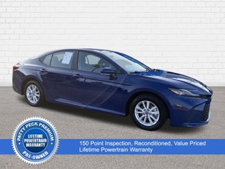 Used 2025 Toyota Camry LE image 1