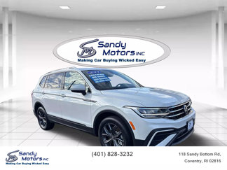Used 2023 Volkswagen Tiguan SE image 1