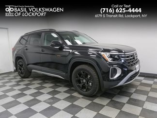 New 2025 Volkswagen Atlas Peak Edition SE image 1