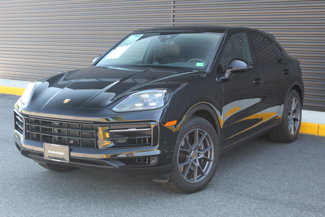 Used 2025 Porsche Cayenne Coupe image 1