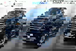 Used 2025 Chevrolet Silverado 3500 High Country w/ High Country Premium Package image 1