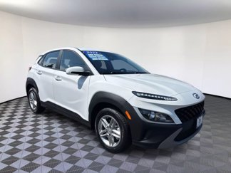 Used 2022 Hyundai Kona SE image 1