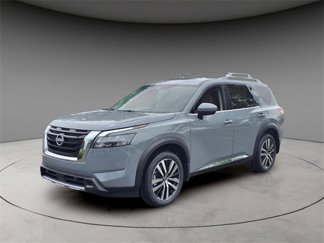 New 2025 Nissan Pathfinder Platinum image 1