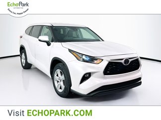 Used 2024 Toyota Highlander LE image 1