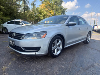 Used 2012 Volkswagen Passat 2.5 SE image 1