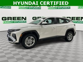 Certified 2025 Hyundai Tucson SE image 1