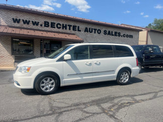 Used 2012 Chrysler Town & Country Touring w/ Entertainment Group #1 image 1