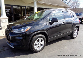 Used 2019 Chevrolet Trax LT w/ LT Convenience Package image 1