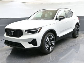 New 2025 Volvo XC40 B5 Plus w/ Protection Package Premier image 1