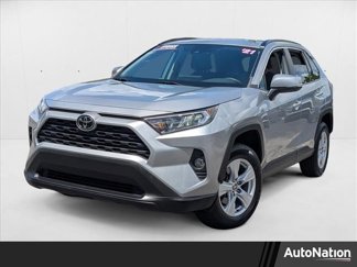 Used 2021 Toyota RAV4 XLE video 1