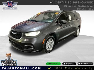 Used 2022 Chrysler Pacifica Touring-L image 1