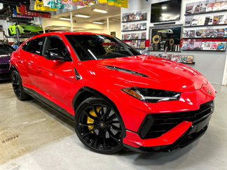 Used 2024 Lamborghini Urus S image 1