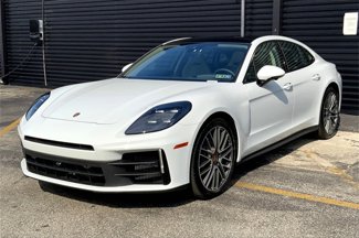 Certified 2025 Porsche Panamera 4 image 1