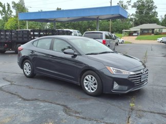 Used 2020 Hyundai Elantra SE image 1