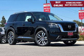New 2025 Nissan Pathfinder Platinum image 1