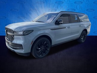 New 2025 Lincoln Navigator L Reserve w/ Jet Appearance Package image 1