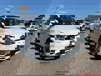 Used 2019 Volkswagen Golf S image 1
