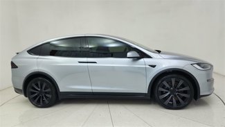 Used 2025 Tesla Model X image 1