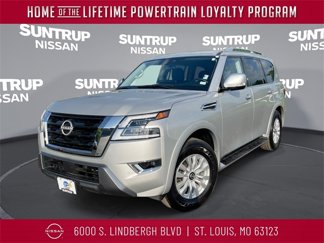 Used 2024 Nissan Armada SV image 1