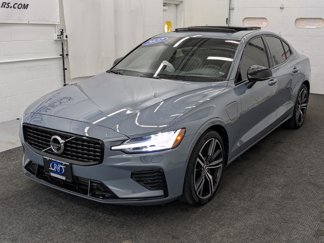 Used 2022 Volvo S60 T8 R-Design w/ Advanced Package image 1